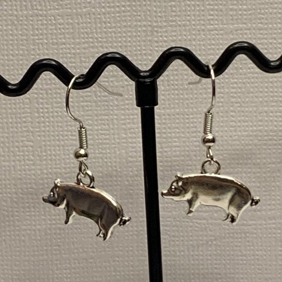 Pig Earring, Piggy, Silly Animal Earring, Hog Earring, Pig Jewelry, Pig Charm - Picture 4 of 7